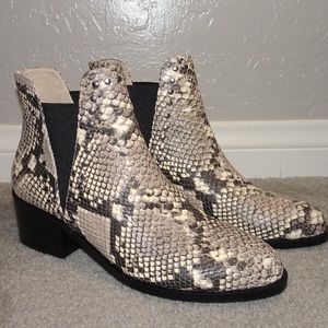 Steve Madden ankle boots